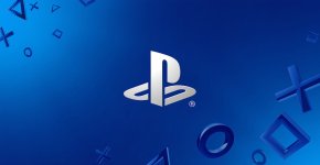 Das Bild zeigt ein klares, intensives Blau, das von einem tiefen Farbhorizont dominiert wird. In der Mitte befindet sich das ikonische PlayStation-Logo in einem hellen Farbton, das sich von dem Hintergrund abhebt. Um das Logo herum sind verschiedene geometrische Formen in dunklerer Farbe angeordnet, die die Symbole der PlayStation-Buttons repräsentieren. Diese kompositorische Anordnung schafft eine dynamische, energiegeladene Atmosphäre, die die Identität der PlayStation-Konsole verkörpert. Das Bild zeigt ein klares, intensives Blau, das von einem tiefen Farbhorizont dominiert wird. In der Mitte befindet sich das ikonische PlayStation-Logo in einem hellen Farbton, das sich von dem Hintergrund abhebt. Um das Logo herum sind verschiedene geometrische Formen in dunklerer Farbe angeordnet, die die Symbole der PlayStation-Buttons repräsentieren. Diese kompositorische Anordnung schafft eine dynamische, energiegeladene Atmosphäre, die die Identität der PlayStation-Konsole verkörpert.