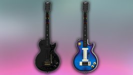 Das Bild zeigt zwei Spielzeuggitarren, die für Videospiele wie Guitar Hero entworfen sind. Auf der linken Seite ist eine schwarze Gitarre mit einem auffälligen Design und bunten Tasten, während die rechte Gitarre in einem leuchtenden Blau gehalten ist und ebenfalls mit bunten Tasten sowie zusätzlichen Bedienelementen ausgestattet ist. Beide Gitarren sind mit spezifischen Funktionen für moderne Gaming-Plattformen konzipiert. Der Hintergrund ist in sanften Farbtönen gehalten, die die Gitarren hervorheben.
