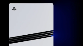 Das Bild zeigt eine stilisierte Darstellung einer PlayStation-Konsole in Weiß. Die Form der Konsole ist kompakt und hat eine elegante, moderne Ästhetik. Die Front der Konsole weist charakteristische Designmerkmale auf, wie eine geschwungene Linie und Lüftungsschlitze, die an frühere PlayStation-Modelle erinnern. Das Logo der PlayStation ist dezent platziert, während der Hintergrund dunkel ist, was den Fokus auf die Konsole verstärkt. Das gesamte Design vermittelt den Eindruck von technischen Innovationen und Zukunftsorientierung im Bereich Gaming. Das Bild zeigt eine stilisierte Darstellung einer PlayStation-Konsole in Weiß. Die Form der Konsole ist kompakt und hat eine elegante, moderne Ästhetik. Die Front der Konsole weist charakteristische Designmerkmale auf, wie eine geschwungene Linie und Lüftungsschlitze, die an frühere PlayStation-Modelle erinnern. Das Logo der PlayStation ist dezent platziert, während der Hintergrund dunkel ist, was den Fokus auf die Konsole verstärkt. Das gesamte Design vermittelt den Eindruck von technischen Innovationen und Zukunftsorientierung im Bereich Gaming.
