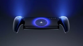 Das Bild zeigt ein modernes Handheld-Gerät, das mit einem PlayStation-Controller kombiniert ist. Das Gerät hat eine schwarze Oberfläche und wird von blauen Lichtern umgeben, die eine futuristische Atmosphäre schaffen. Im Hintergrund ist ein dunkler Verlauf zu sehen, der den Fokus auf das Handheld und den Controller lenkt. Die Elemente scheinen auf eine Verbindung hinzudeuten, was zum Thema Gaming und Streaming passt.