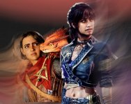 Das Bild zeigt zwei weibliche Charaktere aus einem Videospiel, die im Vordergrund stehen. Die eine Figur hat einen ernsten Gesichtsausdruck und blickt nach links, während die andere mit einem selbstbewussten Ausdruck geradeaus schaut. Hinter ihnen ist ein schemenhafter Hintergrund, der eine dynamische Atmosphäre schafft. Ein kleiner Drache oder eine ähnliche Kreatur schmiegt sich an die Schulter der zweiten Figur, was eine fantasievolle Stimmung vermittelt. Die gesamte Komposition reflektiert das Genre eines actiongeladenen Abenteuers, das an RPG-Elemente erinnert.