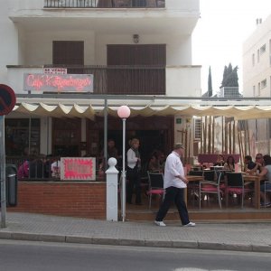 Das berühmt berüchtigte Katzenberger Café am Arsch von Santa Ponca. :D