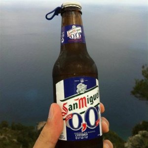 Ja, es gibt hier auch alkoholfreies Bier. ;)