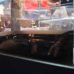 PS3 Slim (blöderweise im Glaskasten)