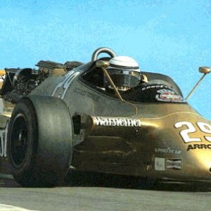 Arrows Ford A2 / 1979
Als die Formel 1 noch nach Qualm und Öl roch