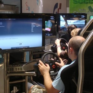 Und noch mal Gran Turismo 5 auf der gamescom, sowie auch schon letztes Jahr.