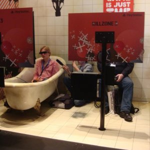 Spielt ihr Killzone auch immer in der Badewanne oder auf er Toilette? Wenn Killzone 3 rauskommt, solltet ihr euch das mal überlegen. ;)
