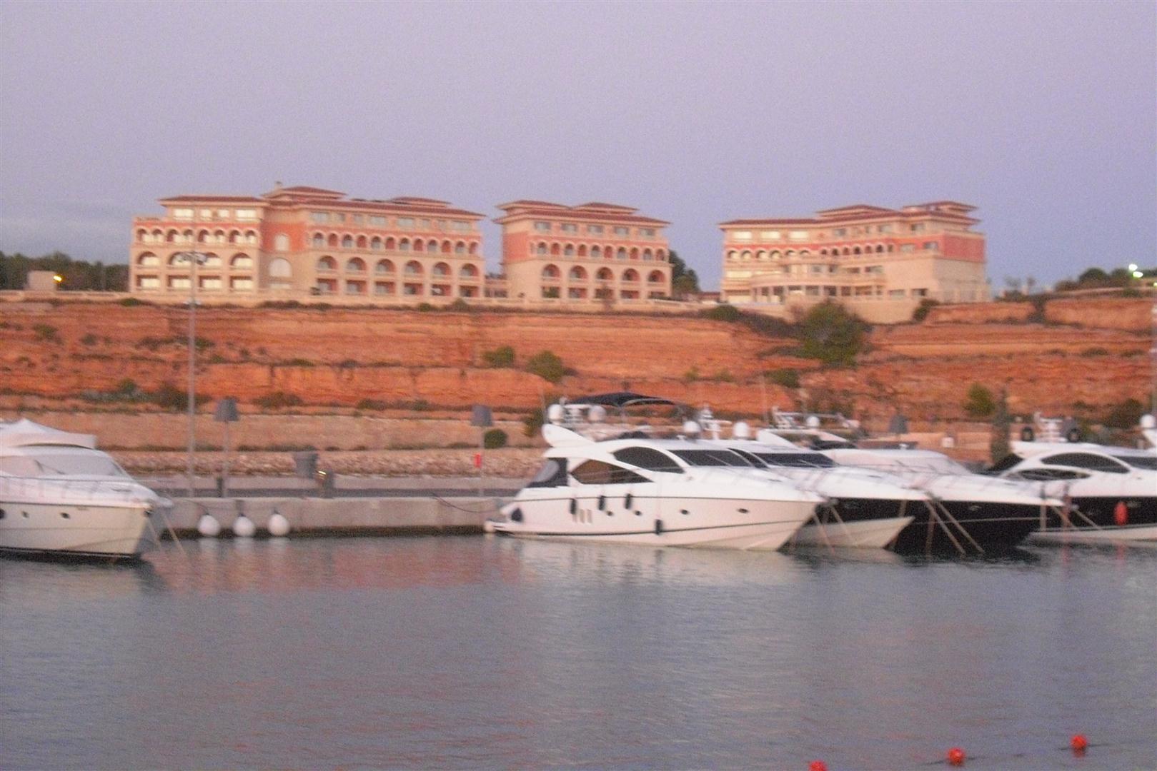 Port Adriano. Das 5-Sterne Hotel in El Toro.