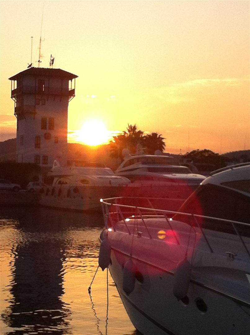 Puerto Portales.