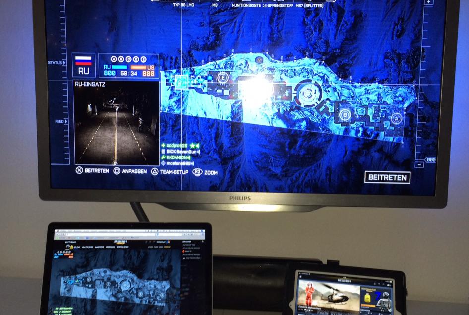 Battlefield 4 mit BATTLESCREEN!
innovativ und genial in der Konsolenwelt, wenn`s läuft.