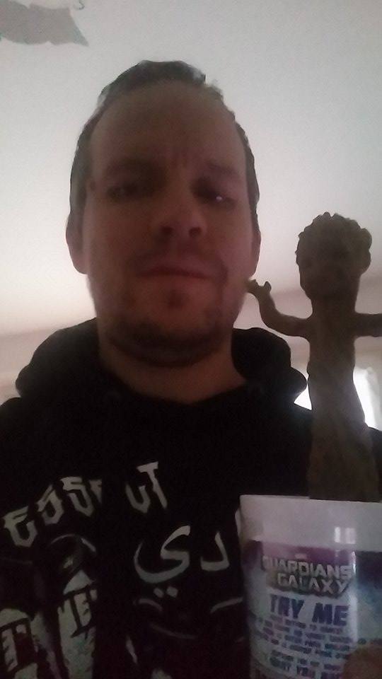 Daniel Voege mit seinem Groot. Verlosung außerhalb der Reihe.