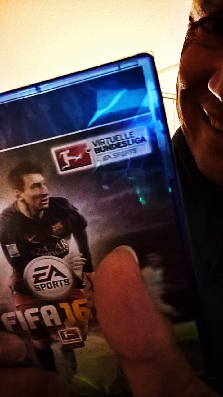 1q2w3e4r mit FIFA 16 - Gewinnspiel #10