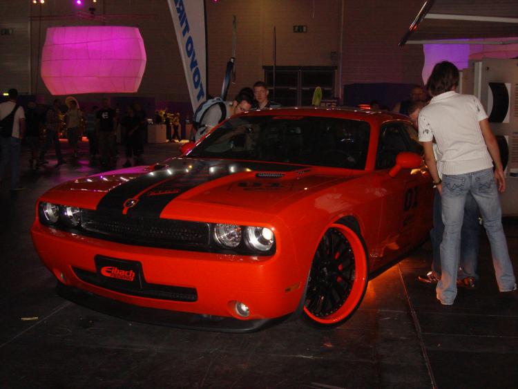 Ford Mustang. 341 PS fährt nach Angaben des Ausstellers ca. 290 km/h und wiegt 1,9 t.