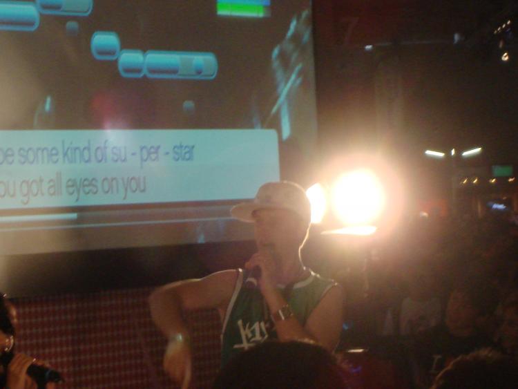 Erkan und Stefan spielen SingStar